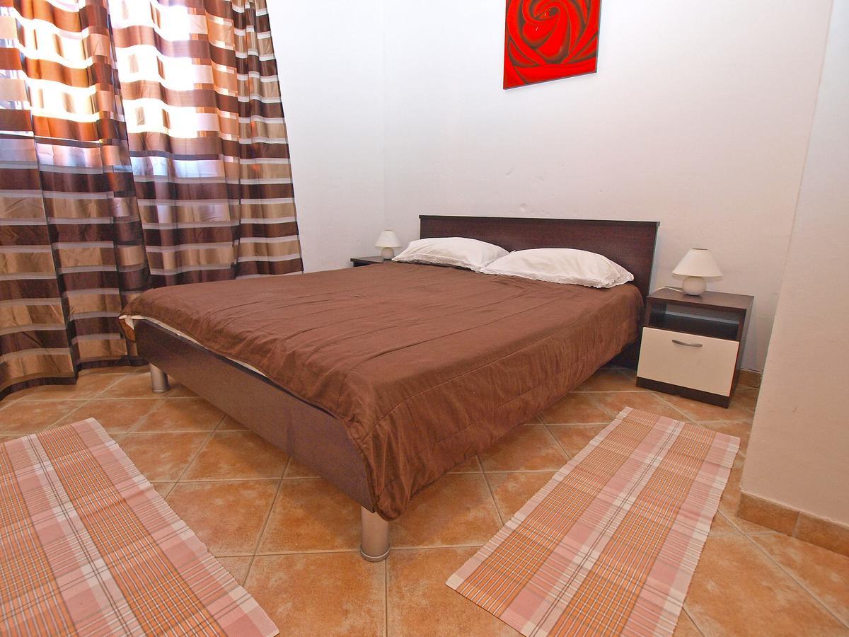 Apartments Sandra 1335 Pula Dış mekan fotoğraf