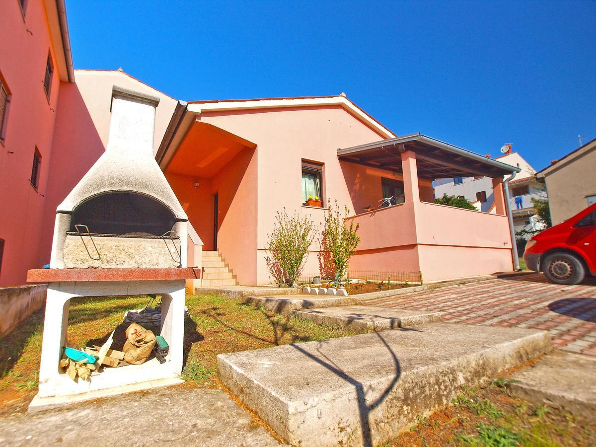 Apartments Sandra 1335 Pula Dış mekan fotoğraf