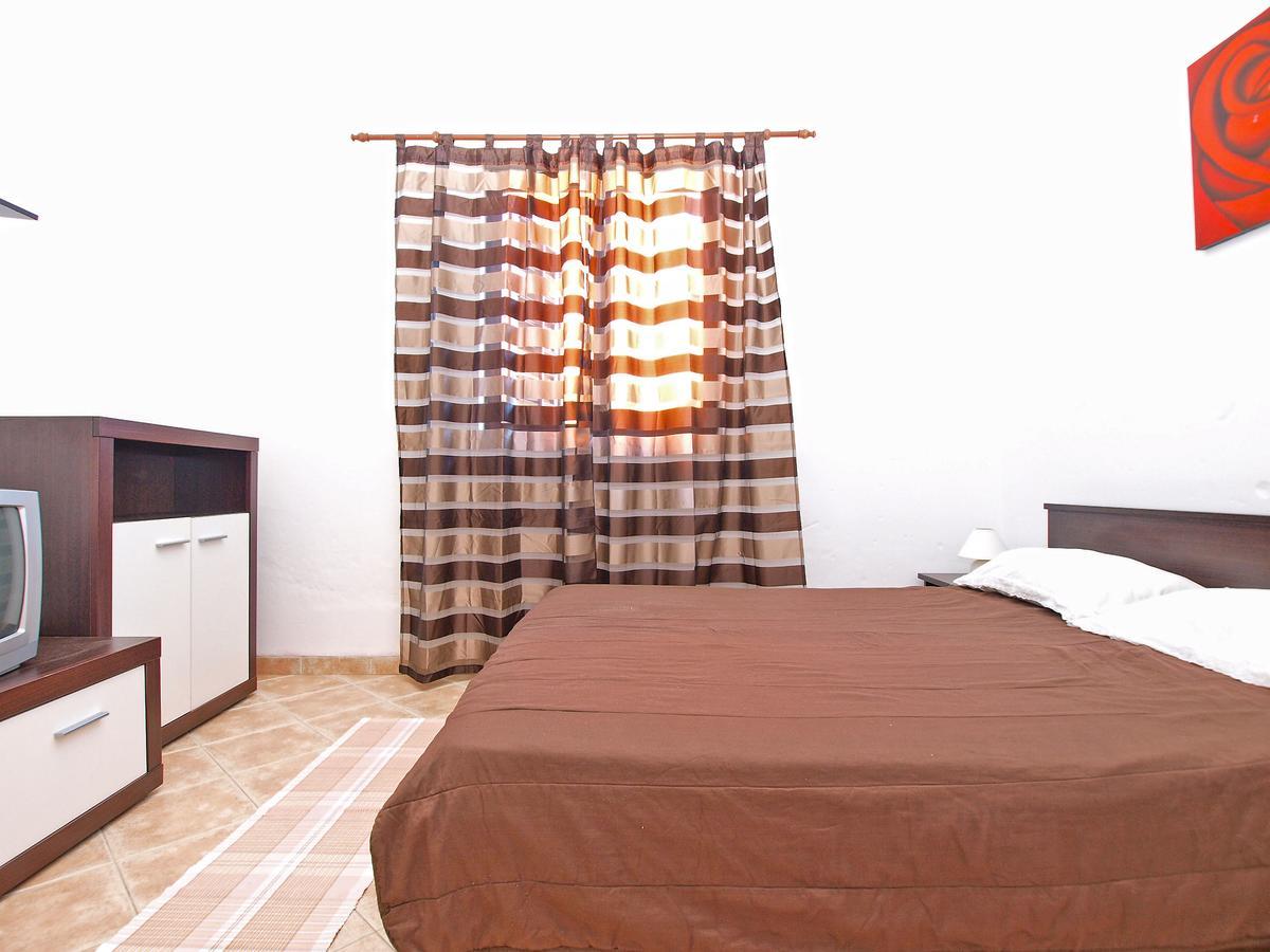Apartments Sandra 1335 Pula Dış mekan fotoğraf